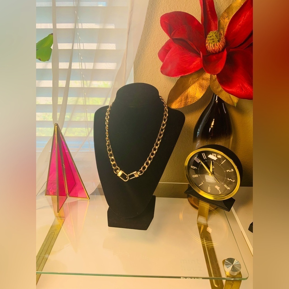 Gold Pleated Metal Chain NWOT